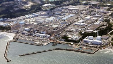 Photo of اليابان تبدأ تفريغ مياه محطة فوكوشيما النووية في البحر وسط اعتراضات بيئية