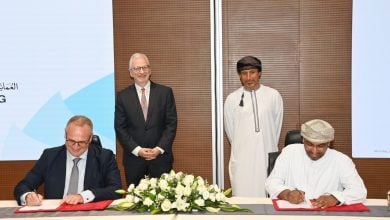 Photo of سلطنة عمان توقع أول صفقة غاز مسال مع شركة ألمانية