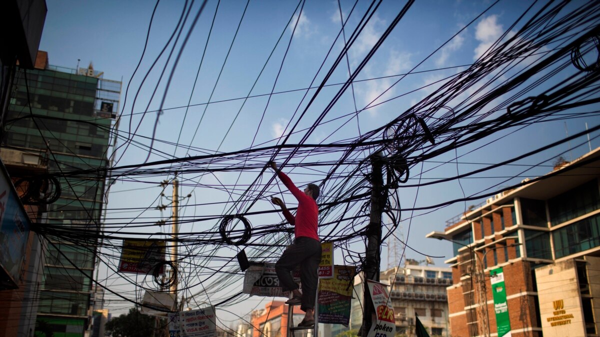 إحدى شبكات الكهرباء في بنغلاديش