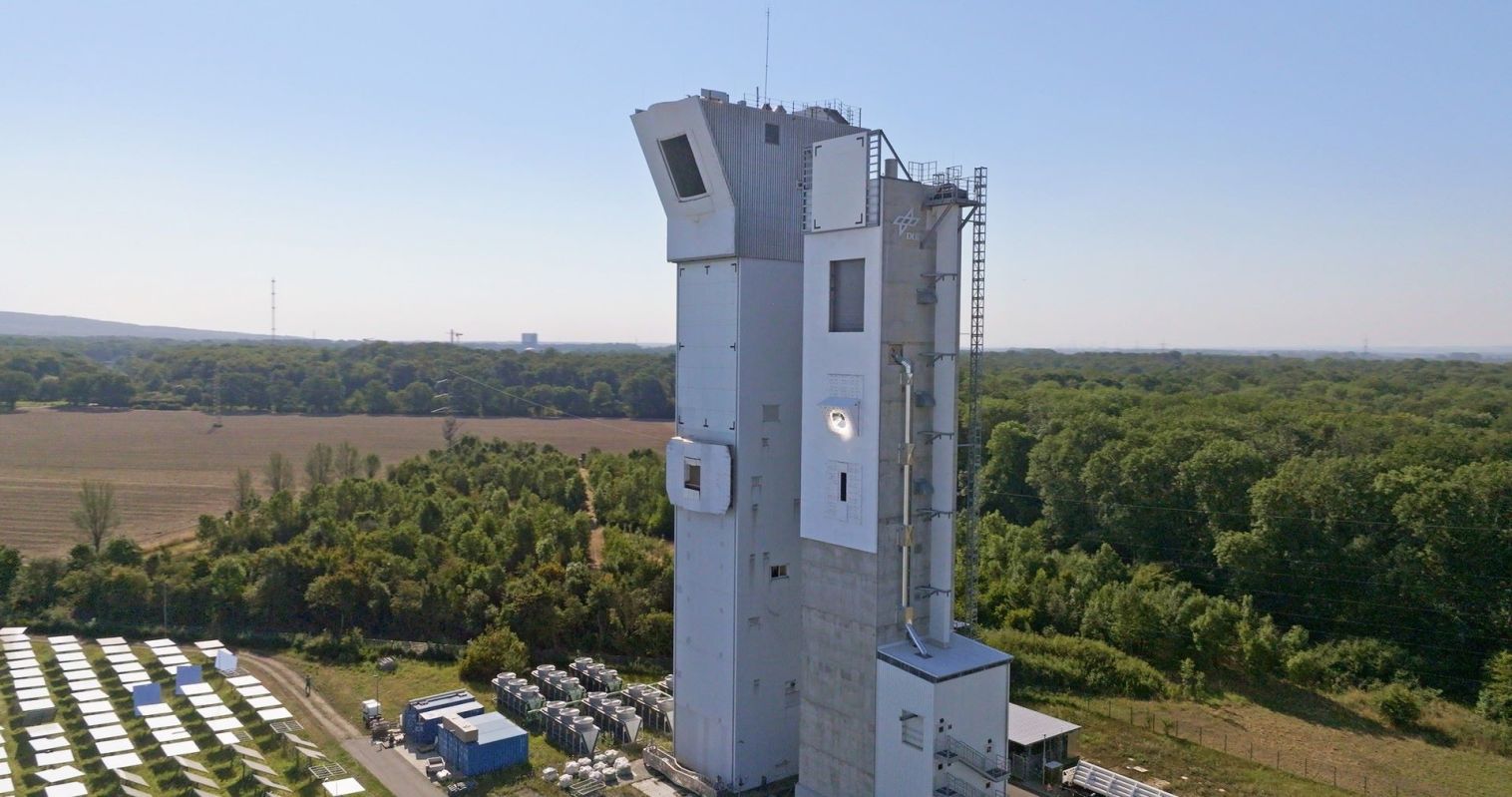 برج الطاقة الشميسية جوليش التابع لشركة سينهيليون الألمانية