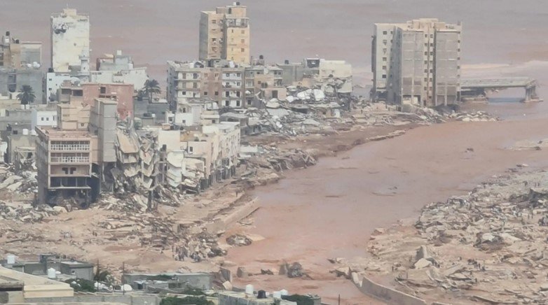 عمليات دمار جراء العاصفة دانيال في مناطق شرق ليبيا- أ{شيفية