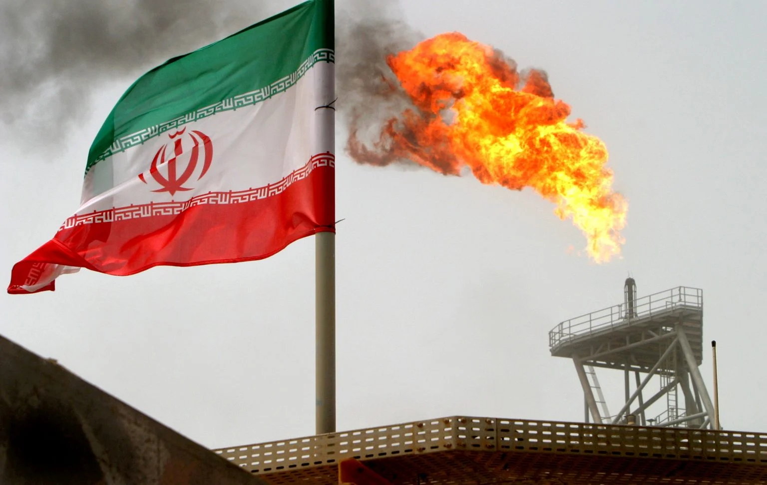 إحدى منشآن النفط الإيراني