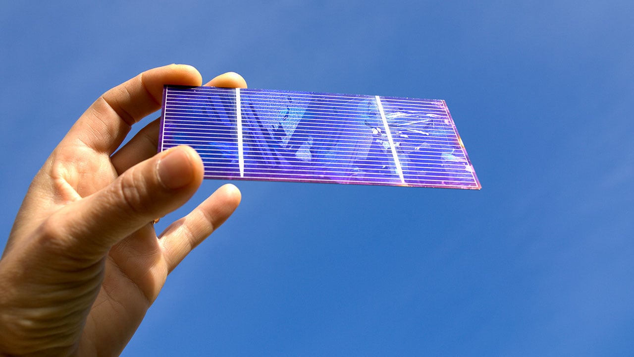 الألواح الشمسية المصنوعة من السيليكون