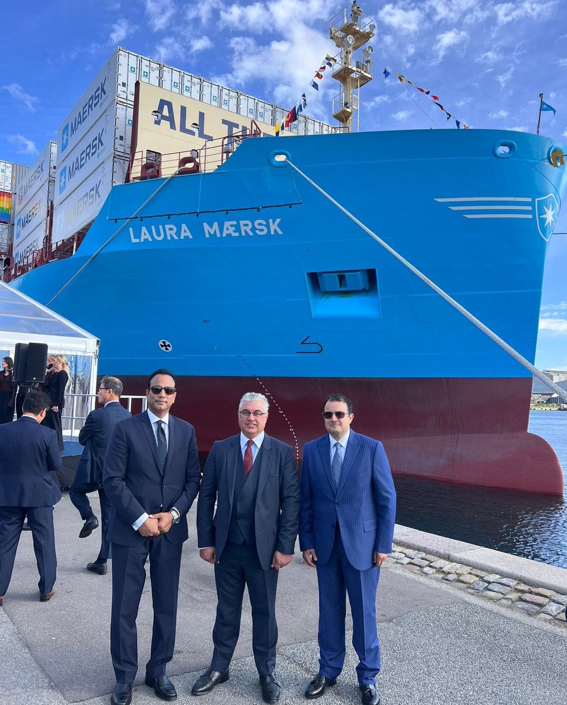 جانب من مشاركة رئيس اقتصادية قناة السويس في الاحتفال بأول سفينة تعمل بالميثانول الأخضر
