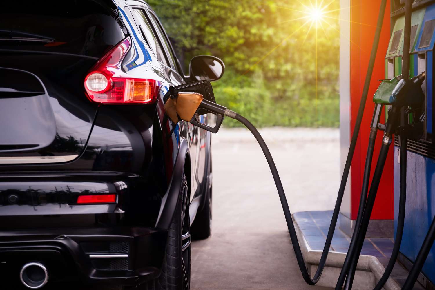 حظر سيارات البنزين والديزل في أميركا