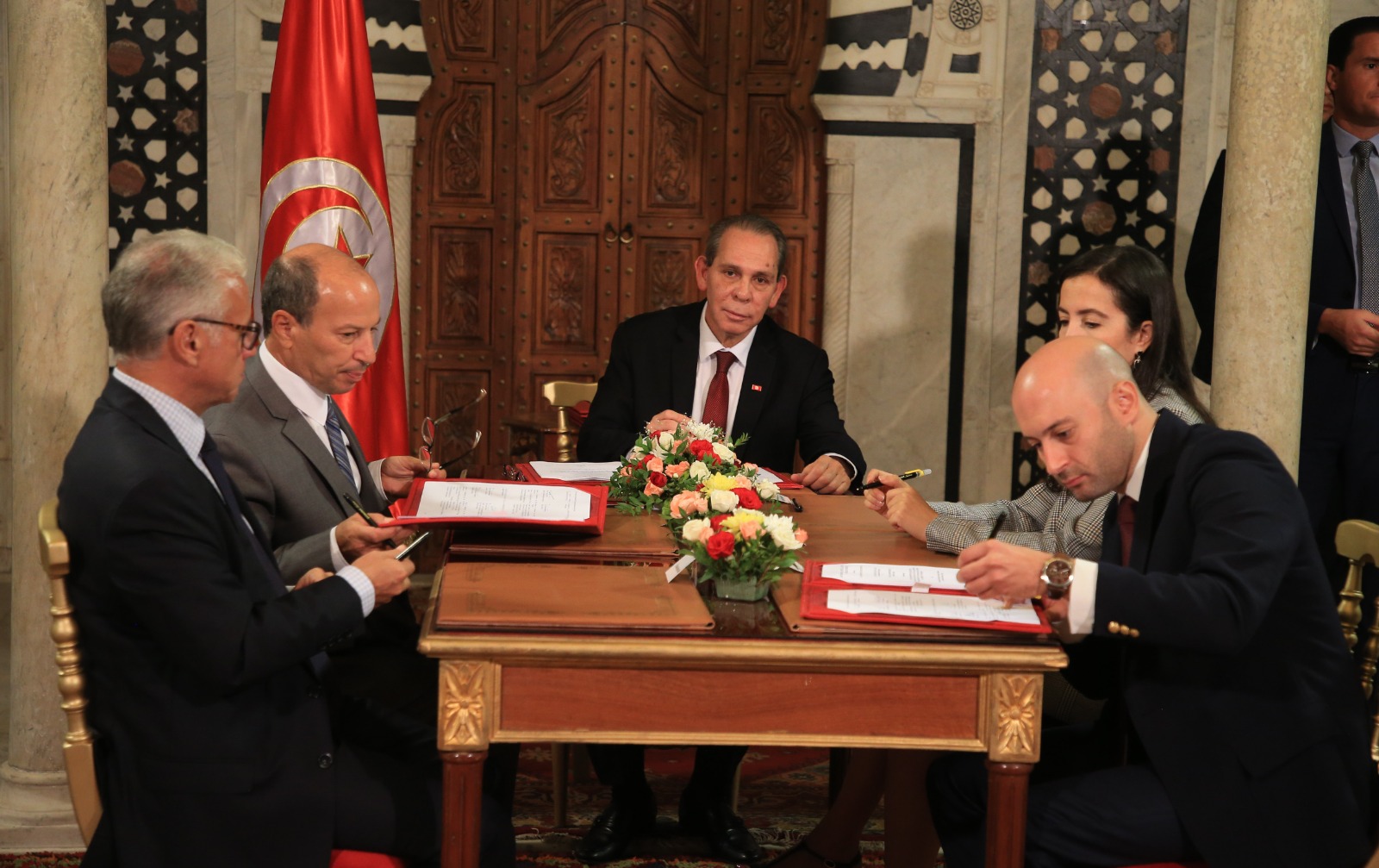 من مراسم توقيع اتفاقية تمويسل محطة طاقة شمسية في تونس