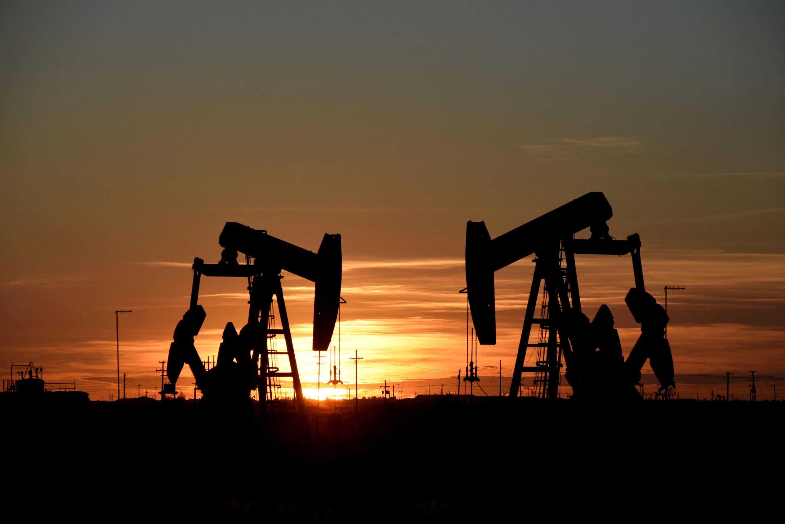 رافعة في أحد حقول النفط في تكساس الأميركية