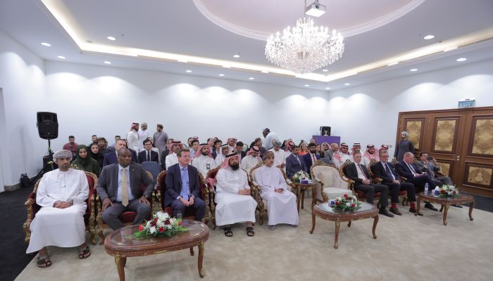 جانب من الجلسة التعريفية حول الاستثمار في الهيدروجين الأخضر في سلطنة عمان 