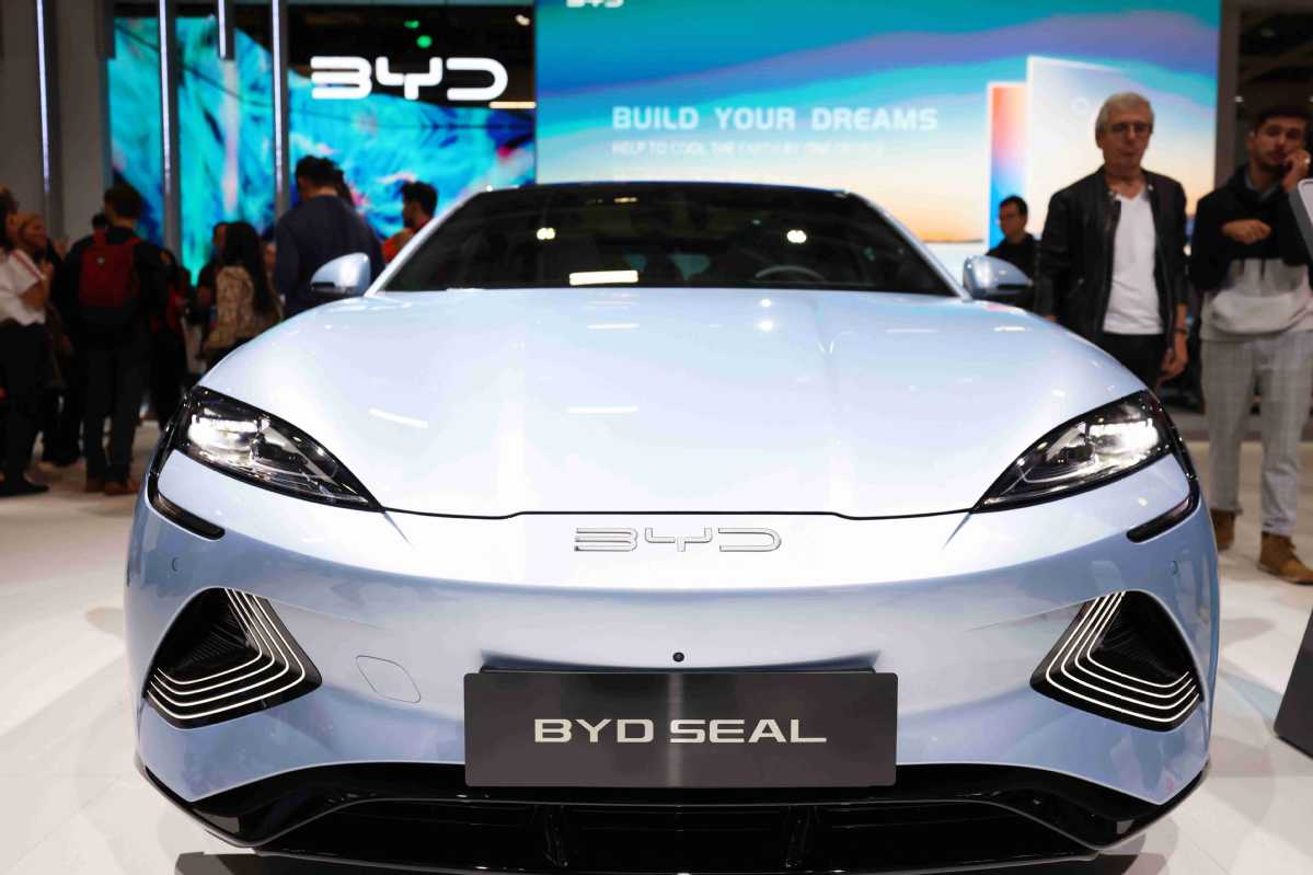 مصنعو السيارات الكهربائية الصينية يتجهون إلى أوروبا