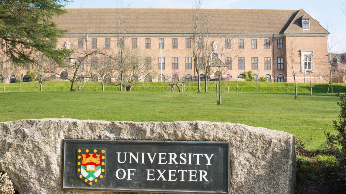 جامعة إكستر البريطانية