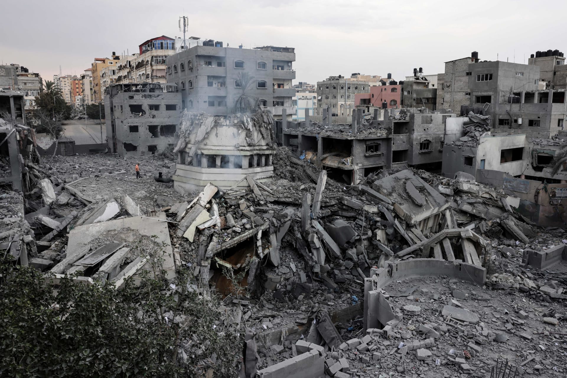 صورة توضح الدمار الذي ألحقه طيران الاحتلال الإسرائيلي بغزة