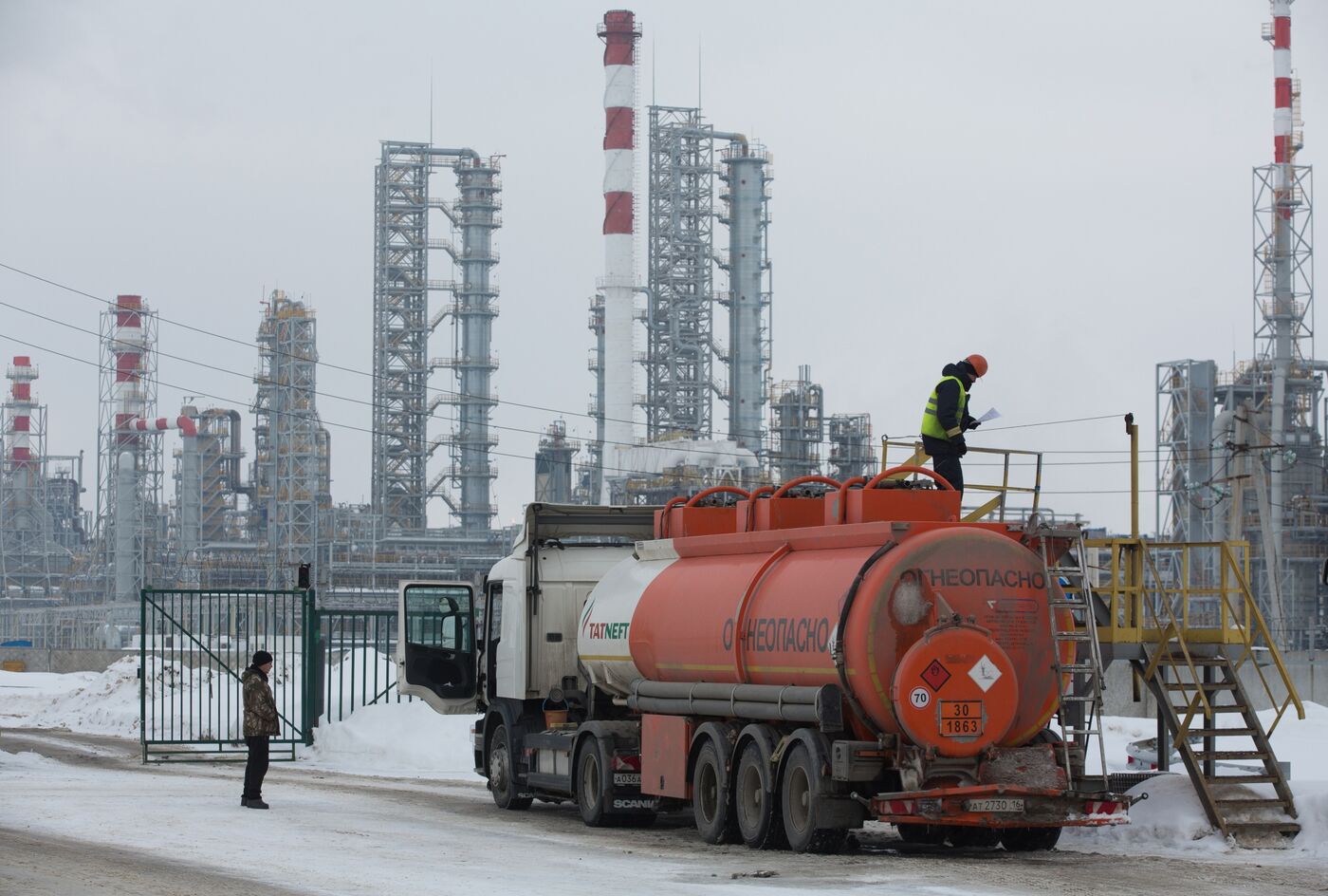 حظر صادرات الوقود الروسي