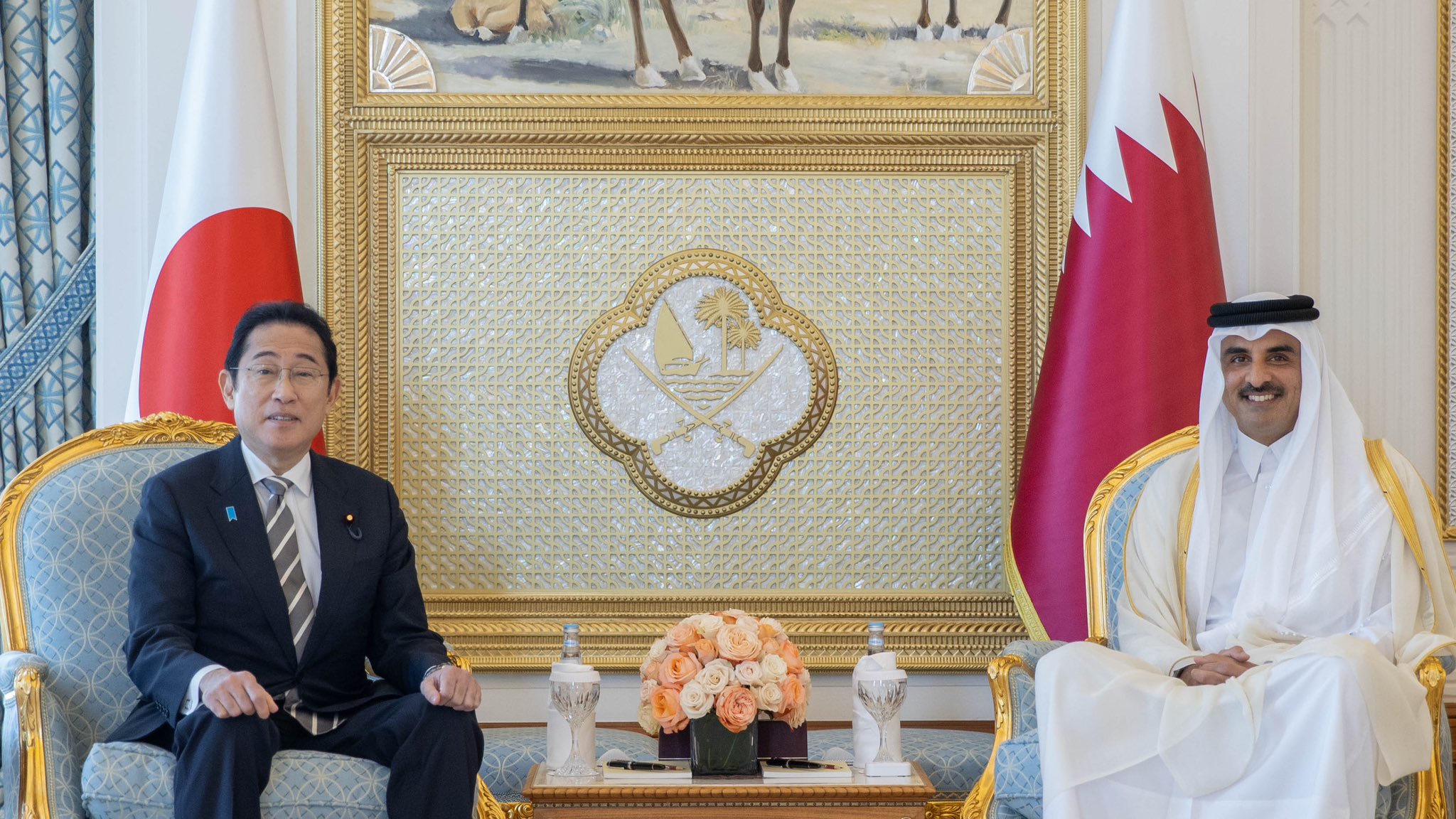 أمبر قطر ورئيس وزراء اليابان