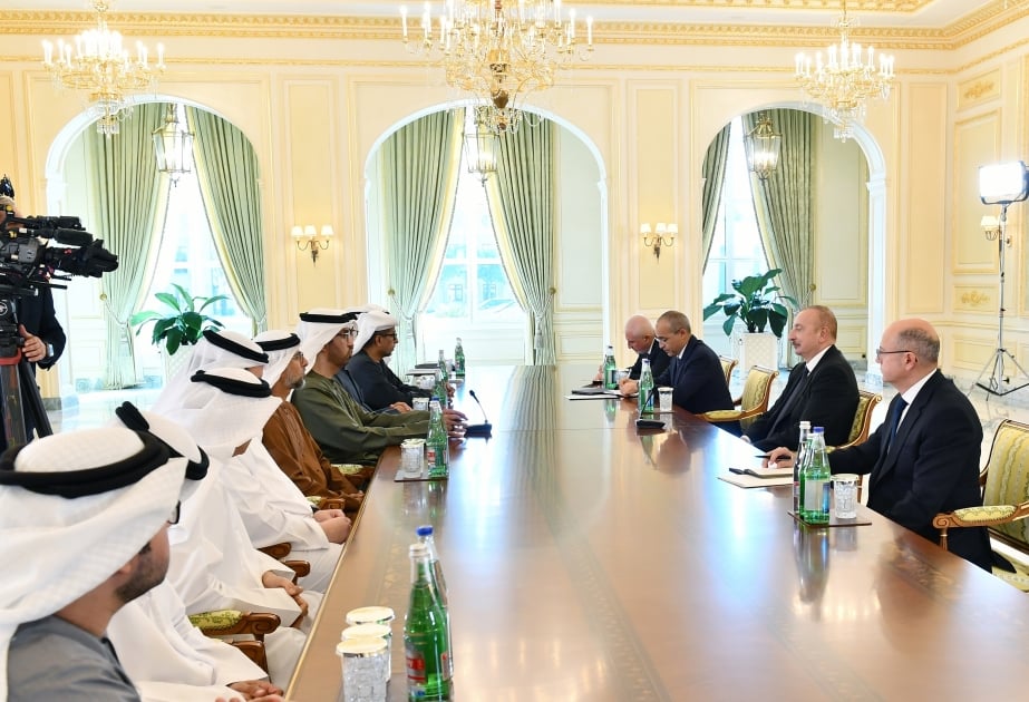 رئيس أذربيجان يجتمع بوفد مصدر الإماراتية 