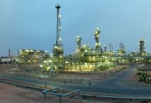 Photo of محطات إسالة الغاز في الإمارات.. منشآت إستراتيجية بطاقة 15 مليون طن سنويًا (إنفوغرافيك)