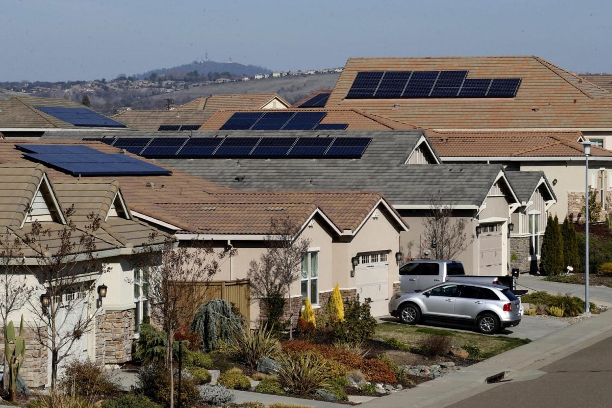 الطاقة الشمسية في كاليفورنيا