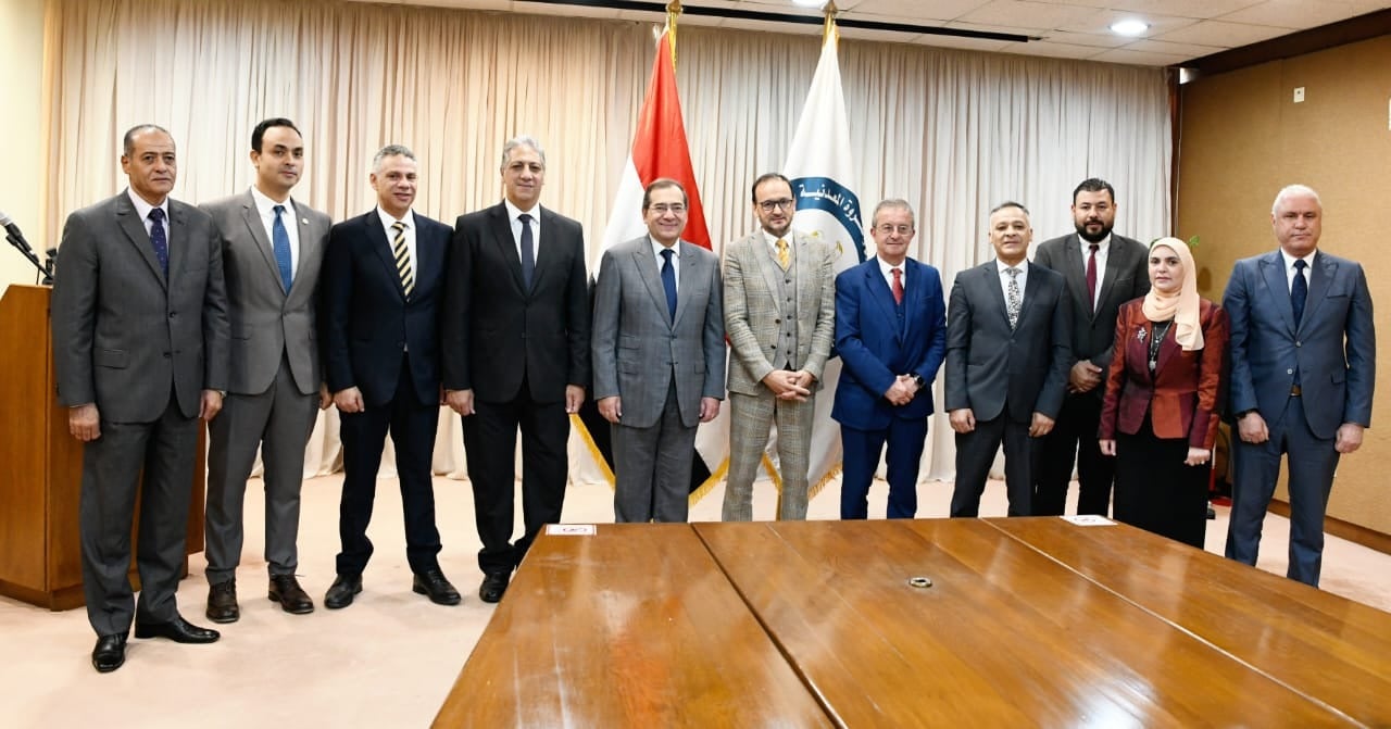 حانب من توقيع الاتفاق بين مصر وماليزيا