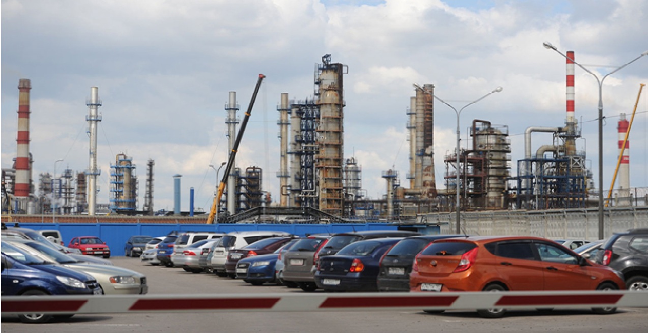 مصفاة لتكرير النفط في العاصمة الروسية موسكو