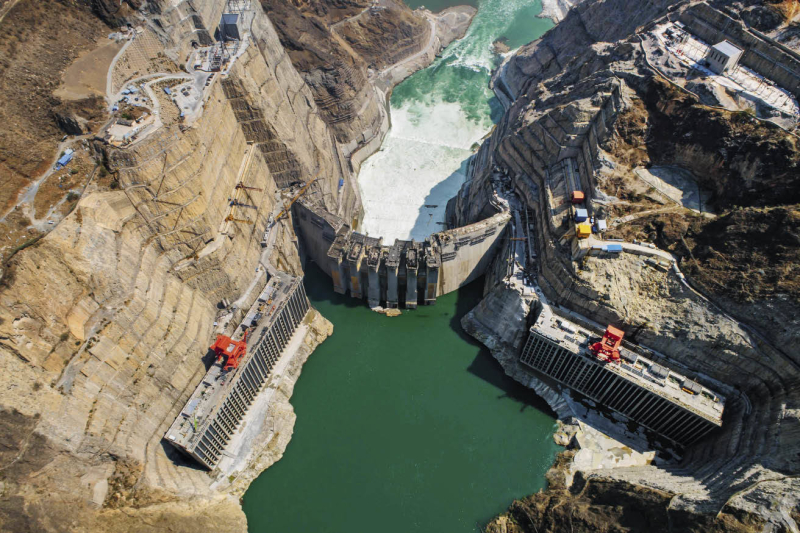 توليد الكهرباء من الطاقة الكهرومائية في الصين
