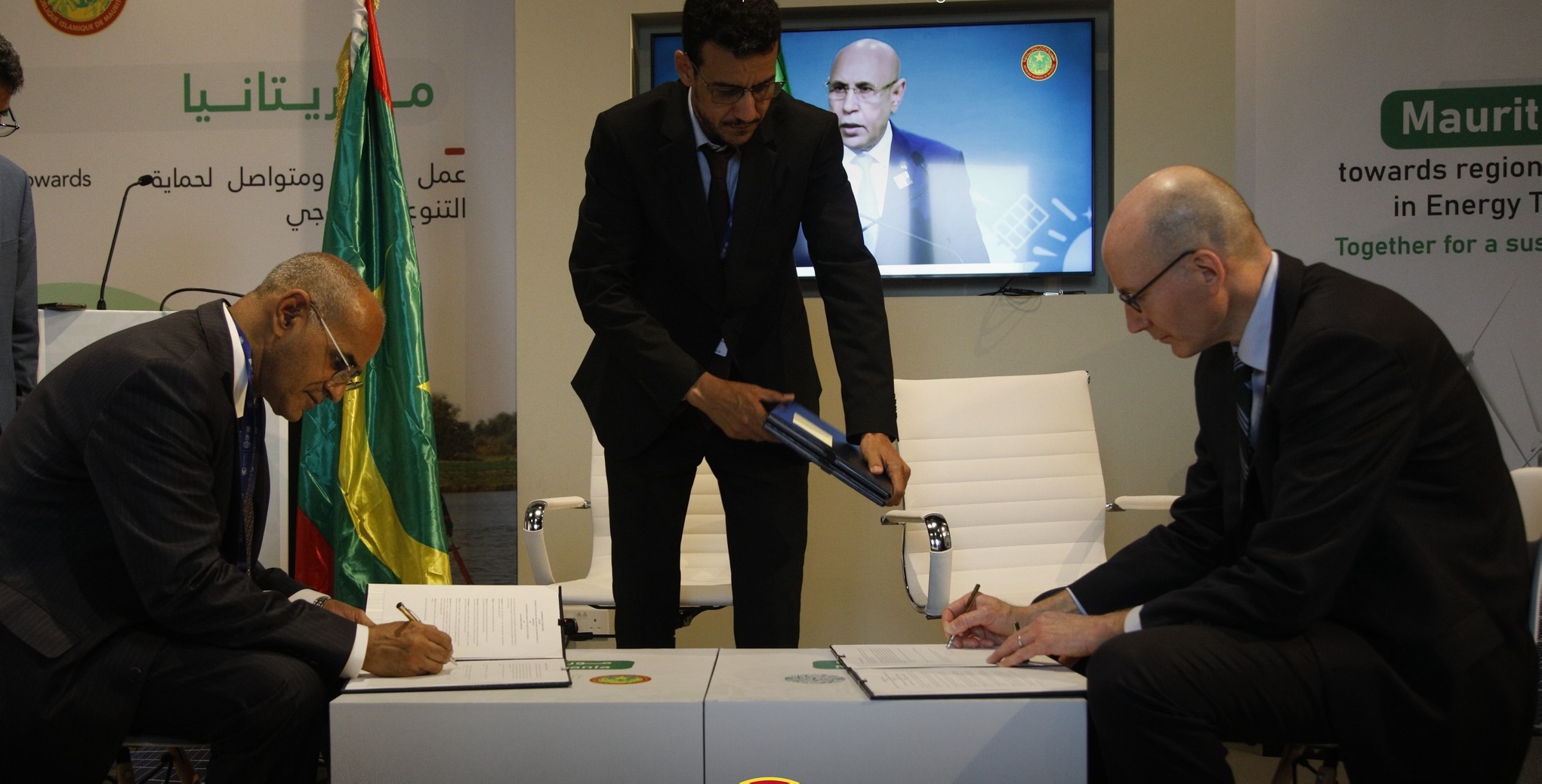 جانب من توقيع الاتفاق بين موريتانيا والولايات المتحدة