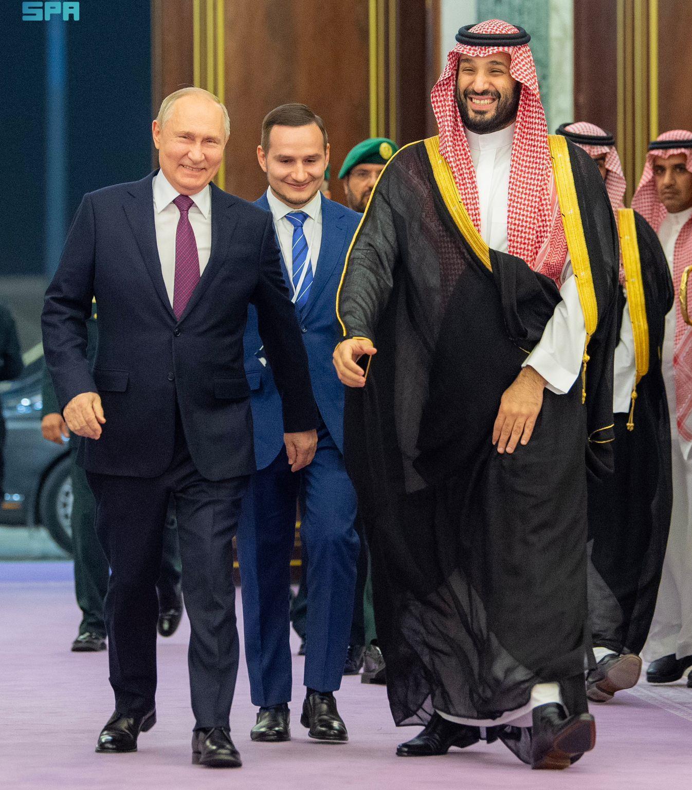 جانب من المباحثات السعودية الروسية في الرياض