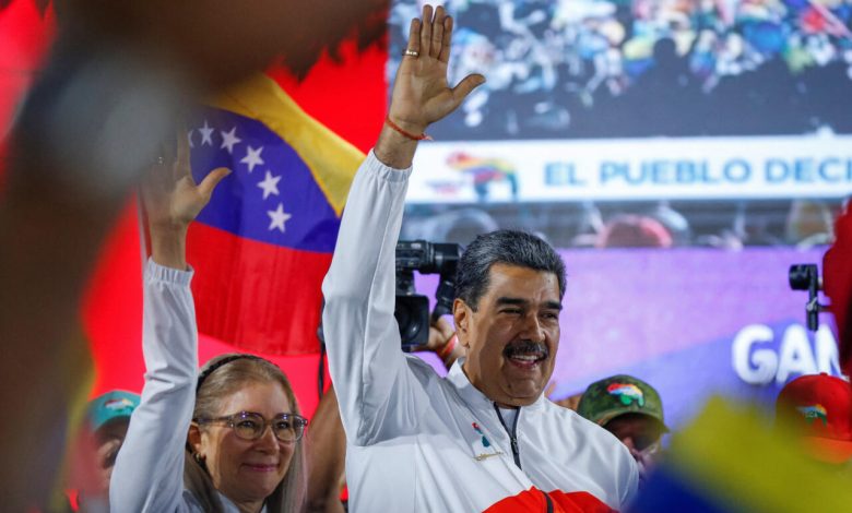Photo of استفتاء فنزويلا.. تأييد شعبي كاسح لضم منطقة غنية بالنفط تحكمها غايانا