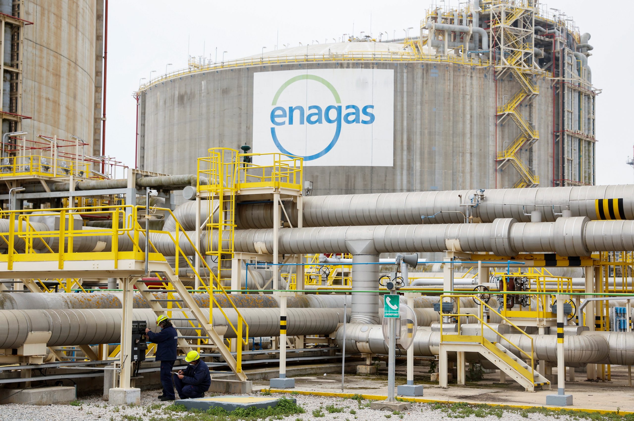 انخفاض واردات إسبانيا من الغاز المسال