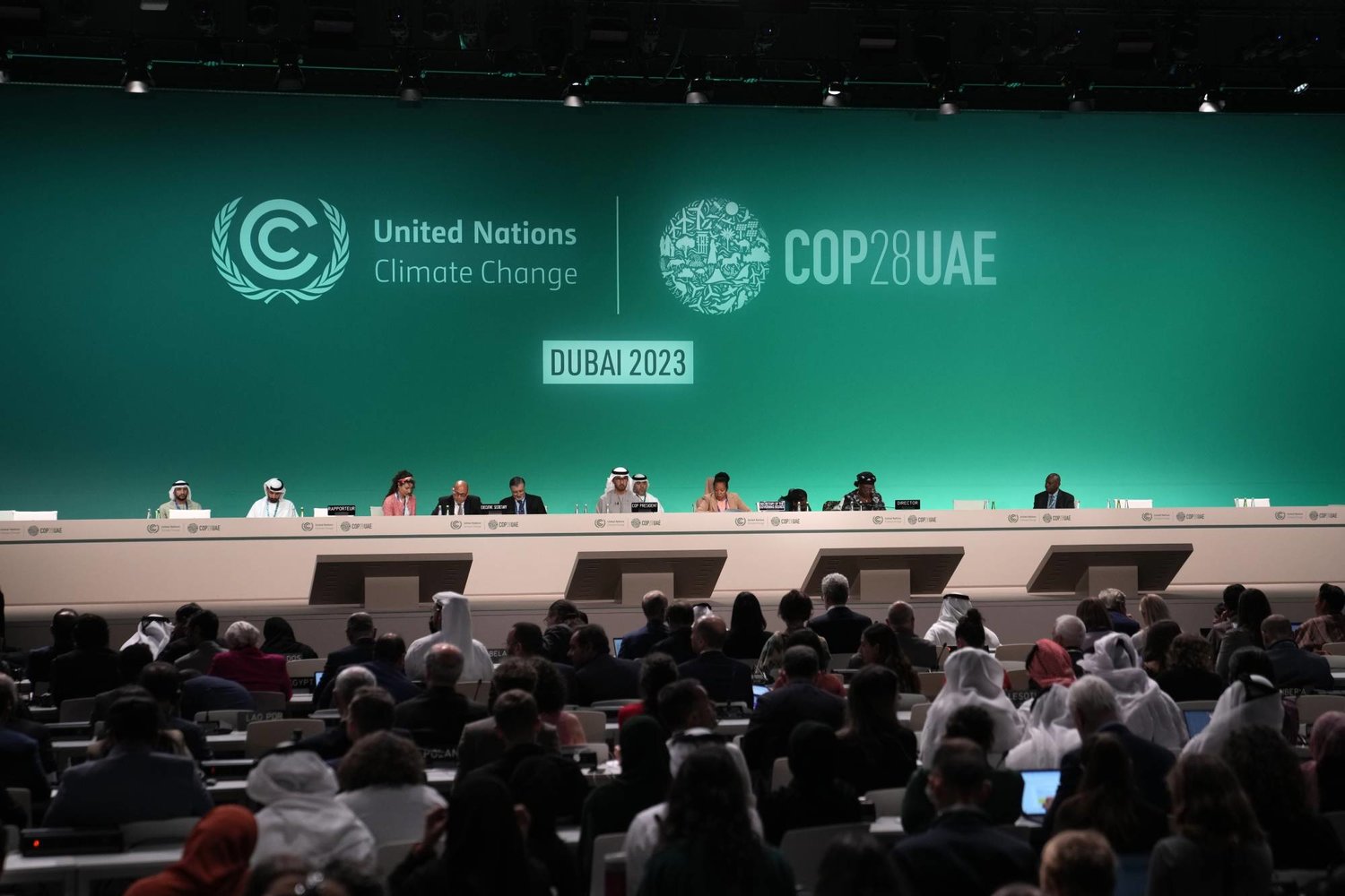 لحظة إعلان اتفاق قمة المناخ كوب 28