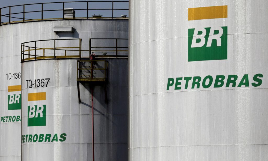 خزان تابع لشركة إنتاج النفط والغاز الطبيعي في البرازيل بتروبراس