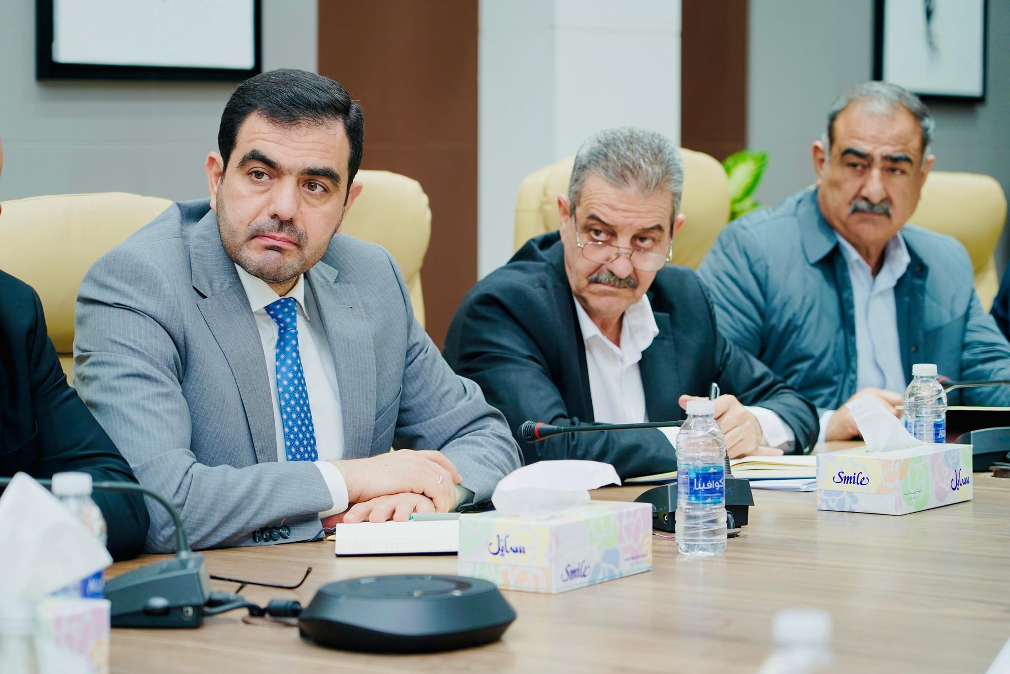 جانب من مباحثات وزير الكهرباء العراقي مع مسؤولي الشركة القطرية