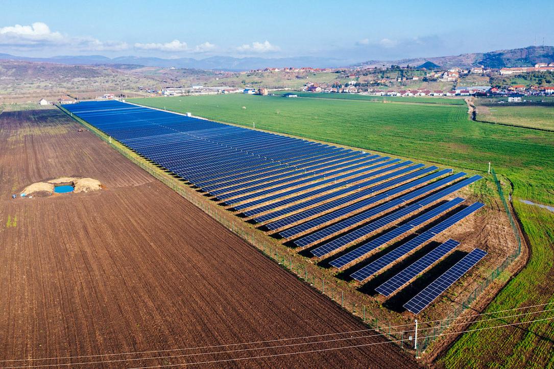 ألواح توليد الطاقة الشمسية في رومانيا