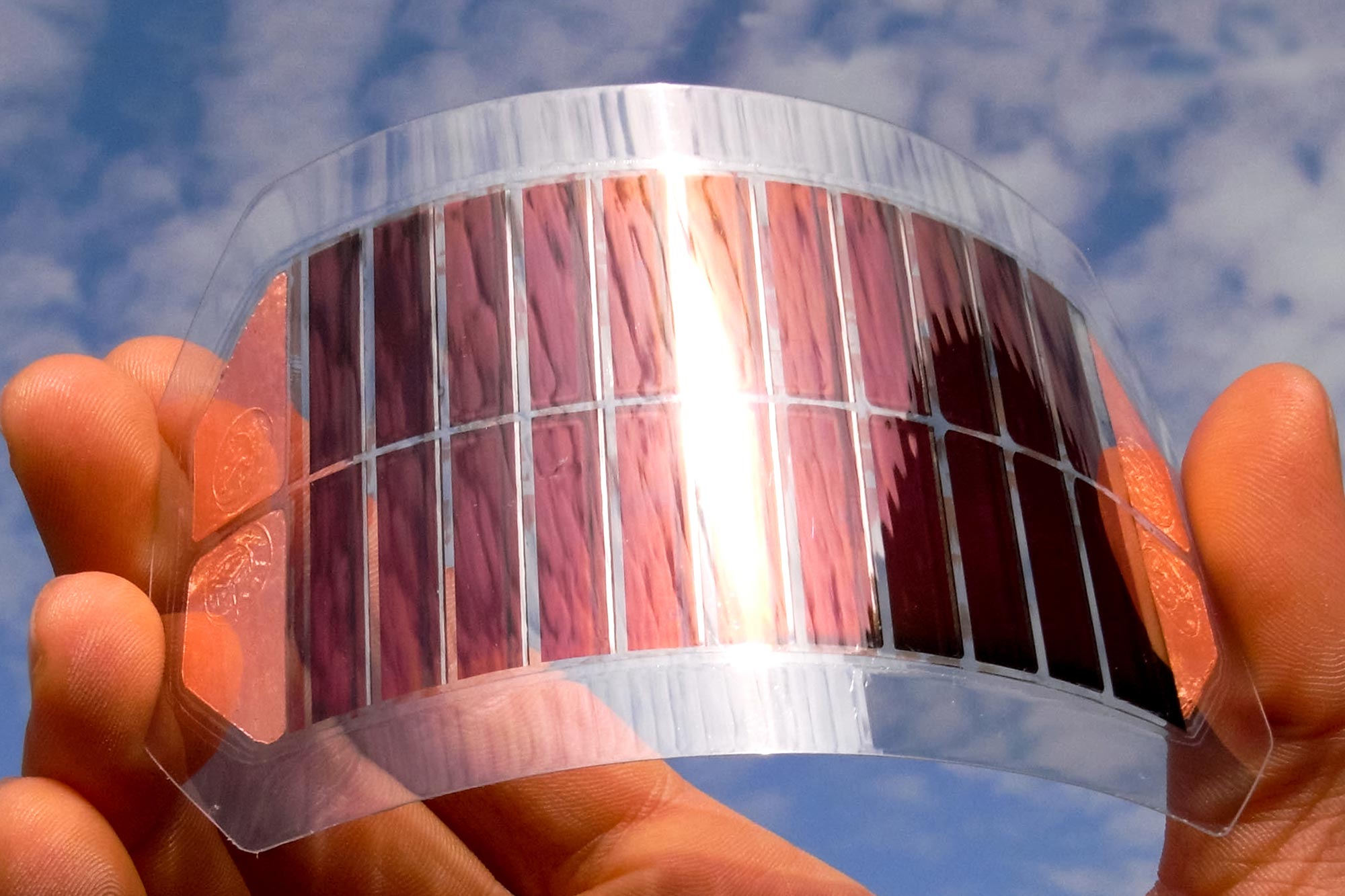 الخلايا الشمسية القابلة للتمدد