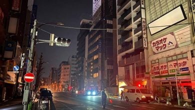 Photo of زلزال اليابان يضرب محطات الكهرباء ويترك الآلاف في الظلام
