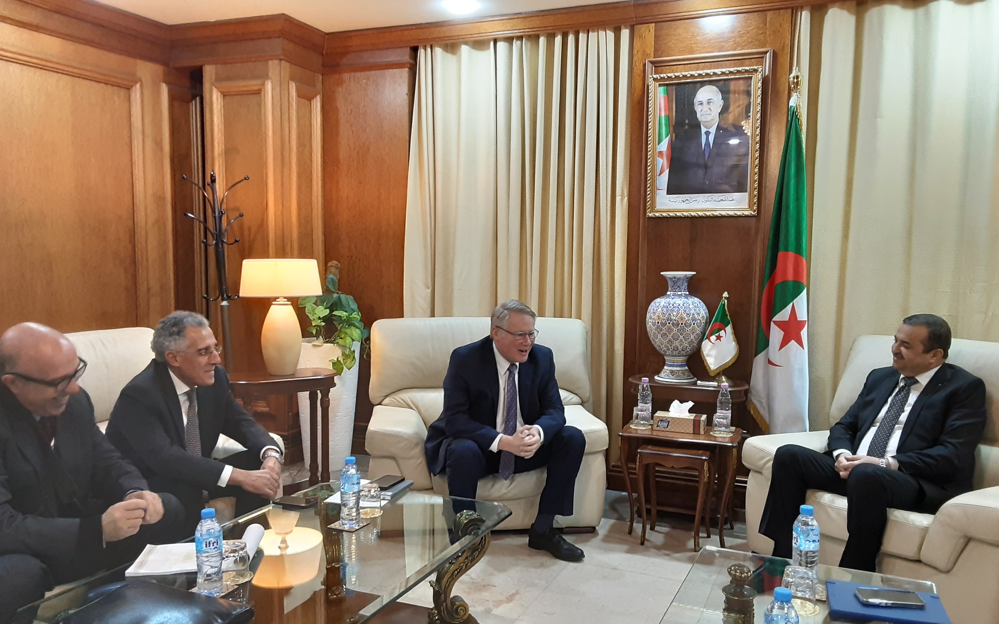 مباحثات تعاون في مجال الطاقة بين الجزائر وأميركا