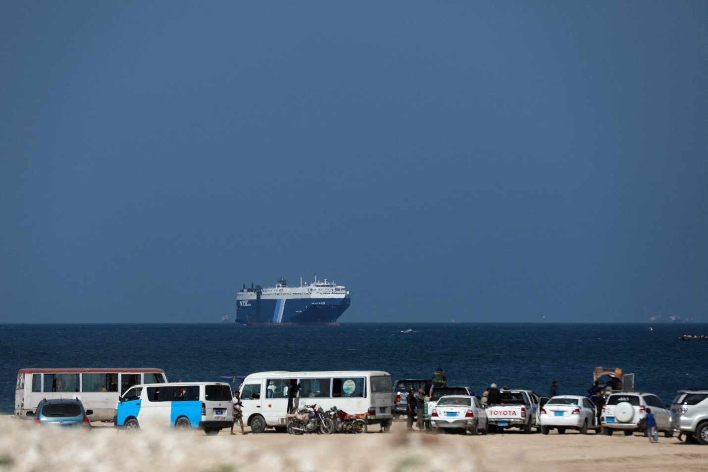 السفينة التجارية غالاكسي ليدر التي احتجزها الحوثيون في نوفمبر/تشرين الثاني الماضي