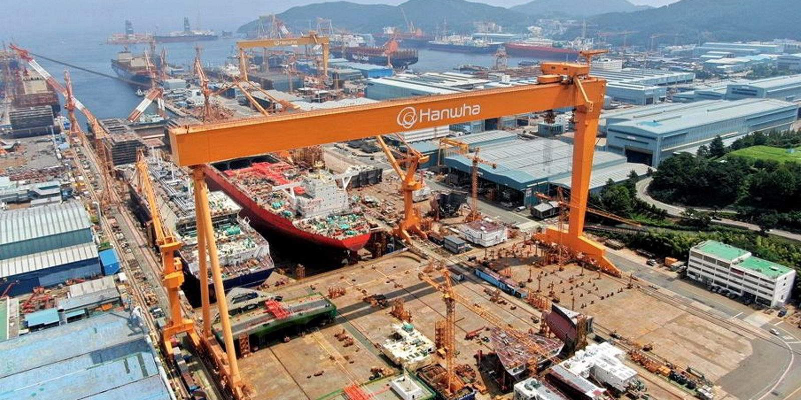 حوض بناء السفن التابع لشركة هانهوا أوشن