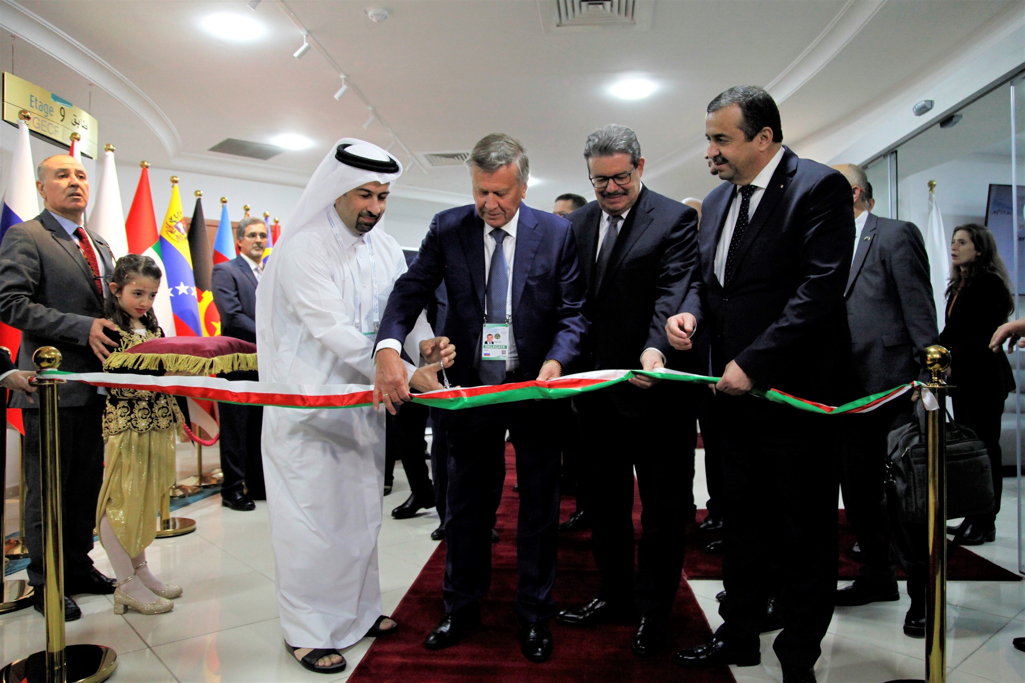 جانب من افتتاح معهد أبحاث الغاز في الجزائر 