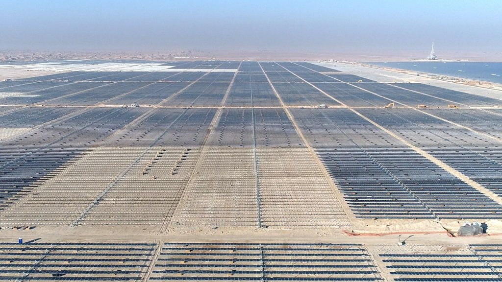 محطة طاقة شمسية في الإمارات