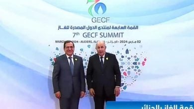 Photo of مصر أمام قمة الجزائر: النفط والغاز جزء رئيس من حلول مواجهة تغير المناخ