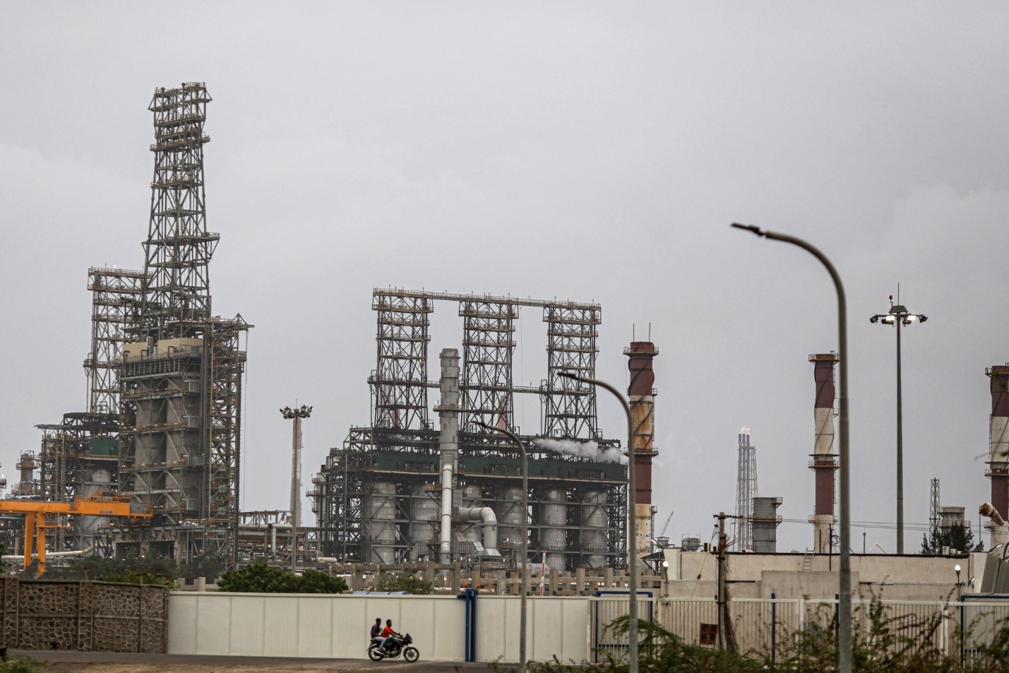 مصفاة النفط التابعة لشركة ريلاينس في مدينة جامناغار بولاية غوجارات الهندية