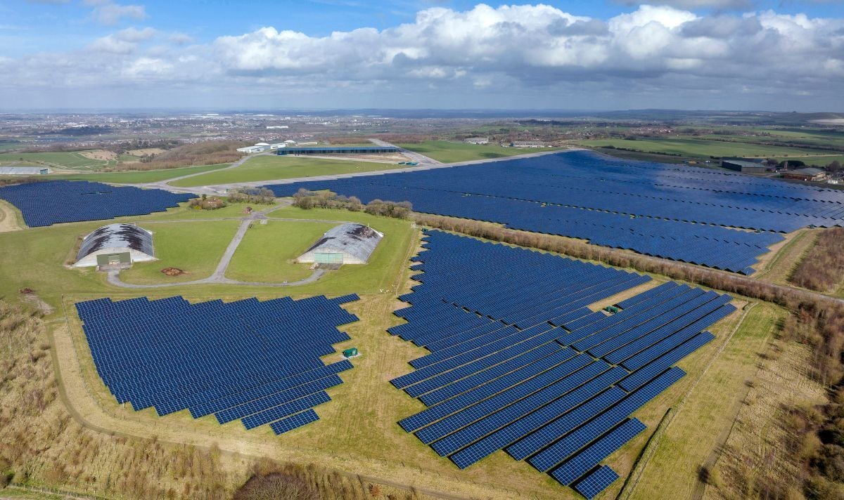 مزرعة شمسية في المملكة المتحدة 