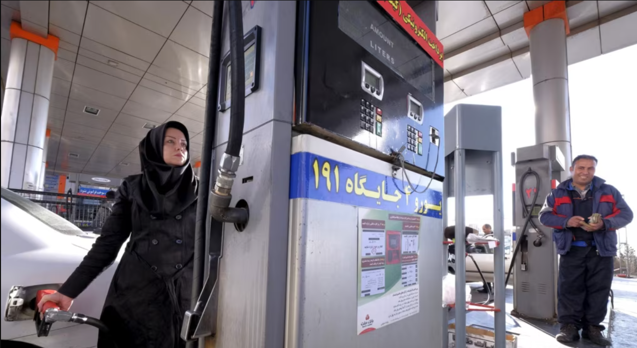 إحدى محطات البنزين في إيران