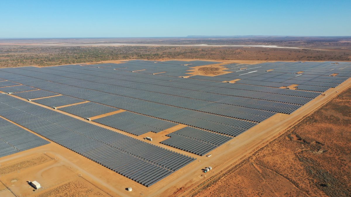مزرعة طاقة شمسية في أستراليا
