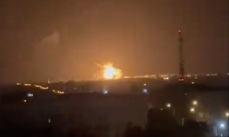 Photo of مصفاة سلافيانسك الروسية تحت القصف الأوكراني.. ومخاوف من تضرر أسعار النفط