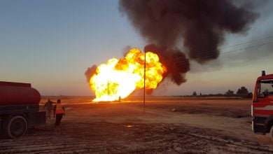 Photo of حريق في خط لنقل النفط الخام السوري.. والسلطات تتهم اللصوص (فيديو)