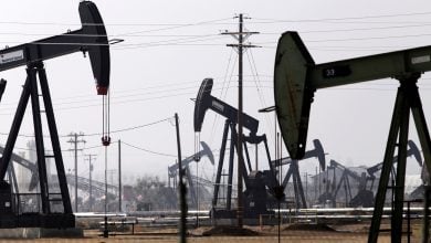 Photo of مشروع قانون عقود إيجار النفط والغاز في مرمى نيران سيناتور أميركي