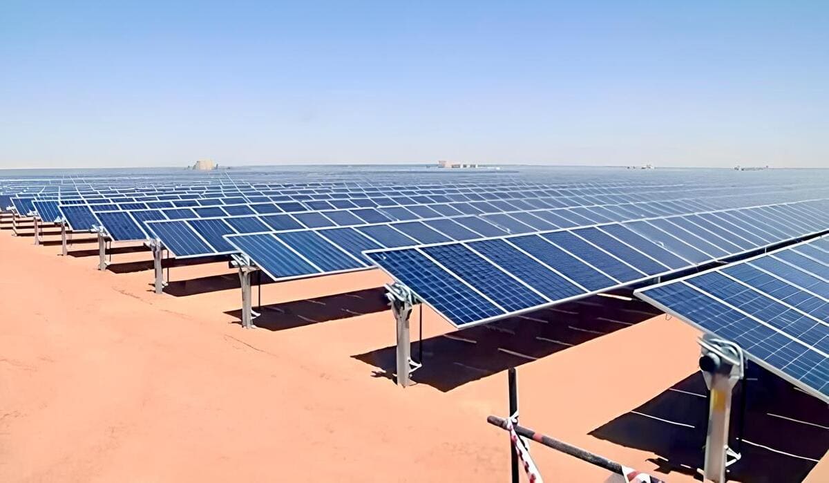 مشروع الطاقة الشمسية في أسوان بمنطقة بنبان