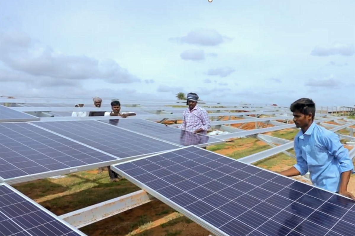 مشروع للطاقة الشمسية في الهند