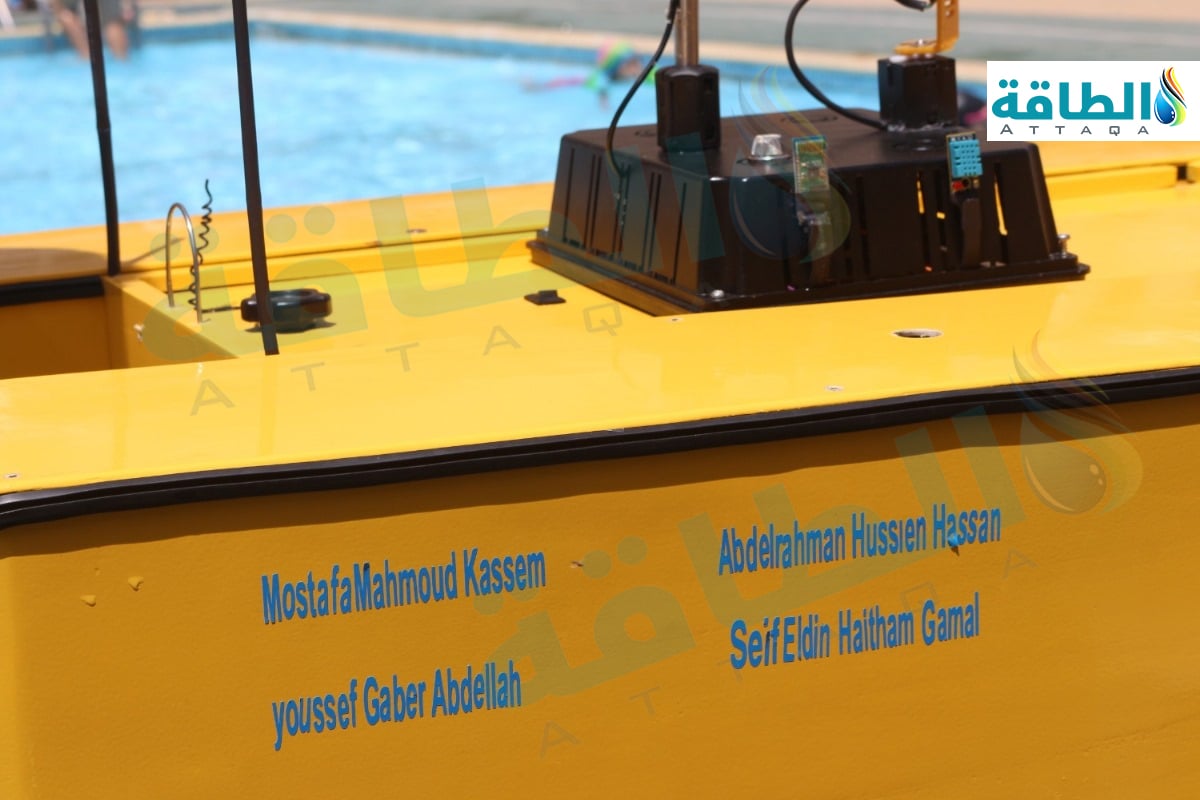 تصميم مصري لسفينة مُسيرة تعمل بالطاقة الشمسية