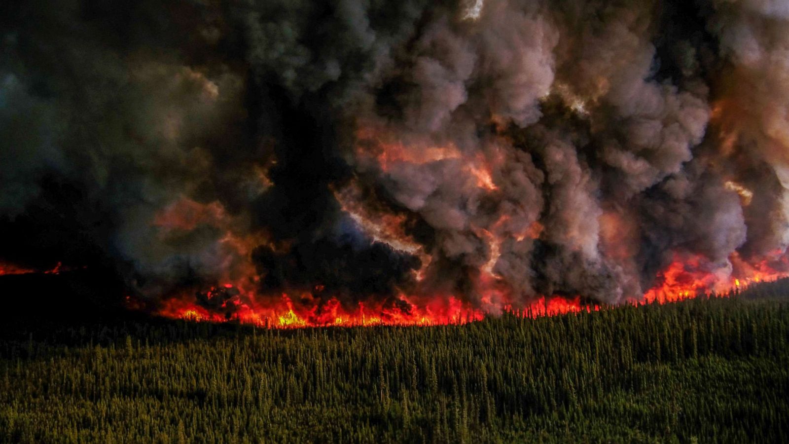 حرائق غابات في كندا